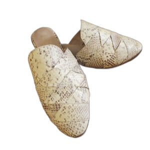 Anthropologie Women's 6.5 White Gray Slides Snakeskin Slip-On Mules Beige